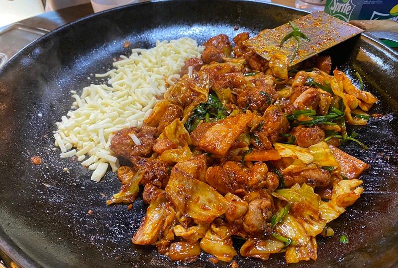 弘大美食 弘大餐廳 弘大必吃 首爾美食推薦 韓國美食 韓國旅遊 首爾自由行 首爾餐廳推薦 弘大美食推薦 弘大美食總整理2025