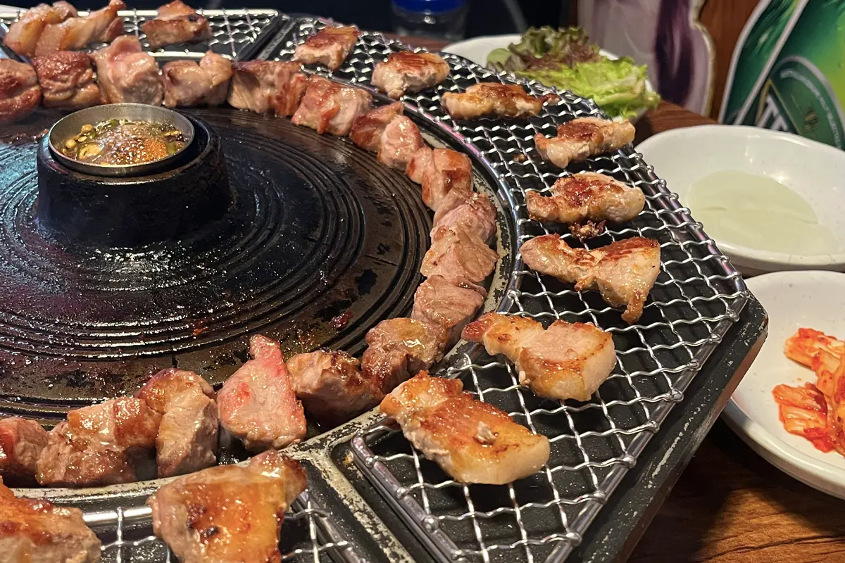 弘大美食 弘大餐廳 弘大必吃 首爾美食推薦 韓國美食 韓國旅遊 首爾自由行 首爾餐廳推薦 弘大美食推薦 弘大美食總整理2025