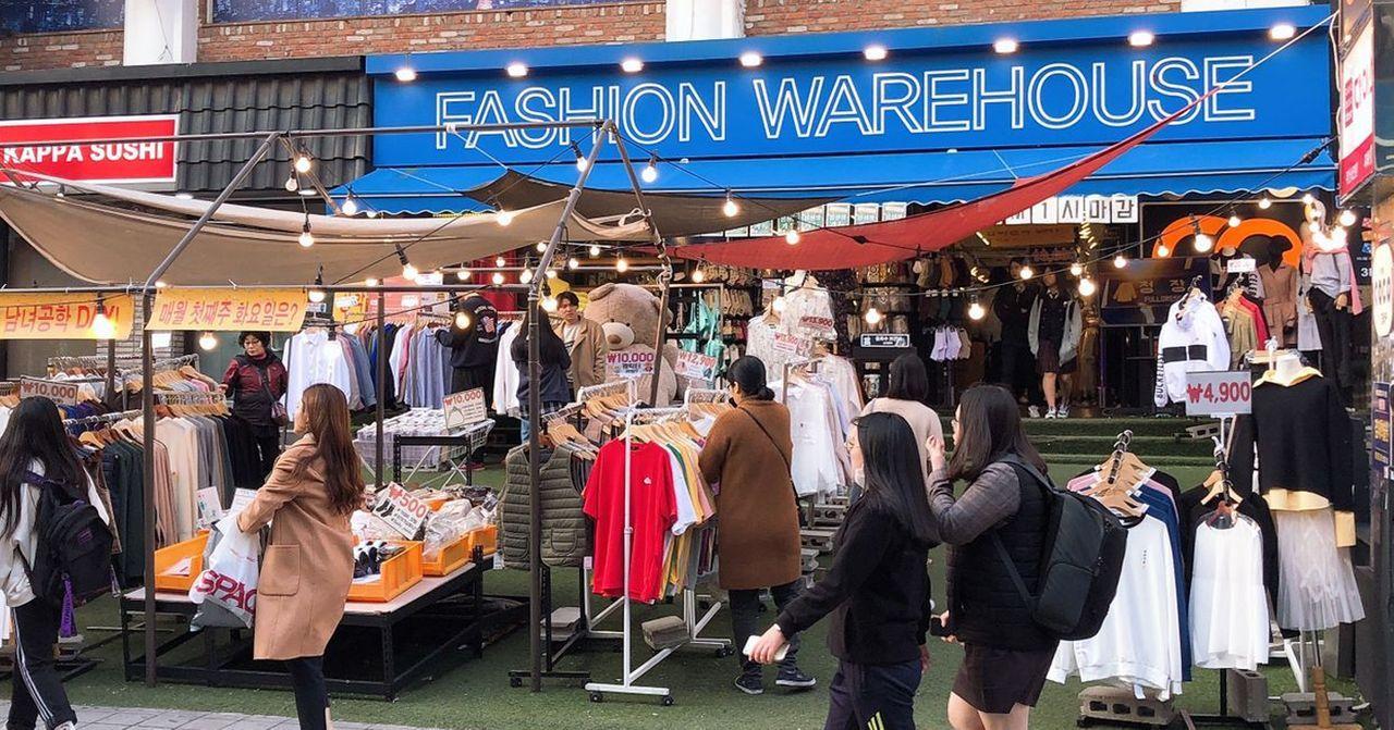 ホンデのファッションマーケット、おしゃれな衣服が揃う韓国旅行の必見スポット