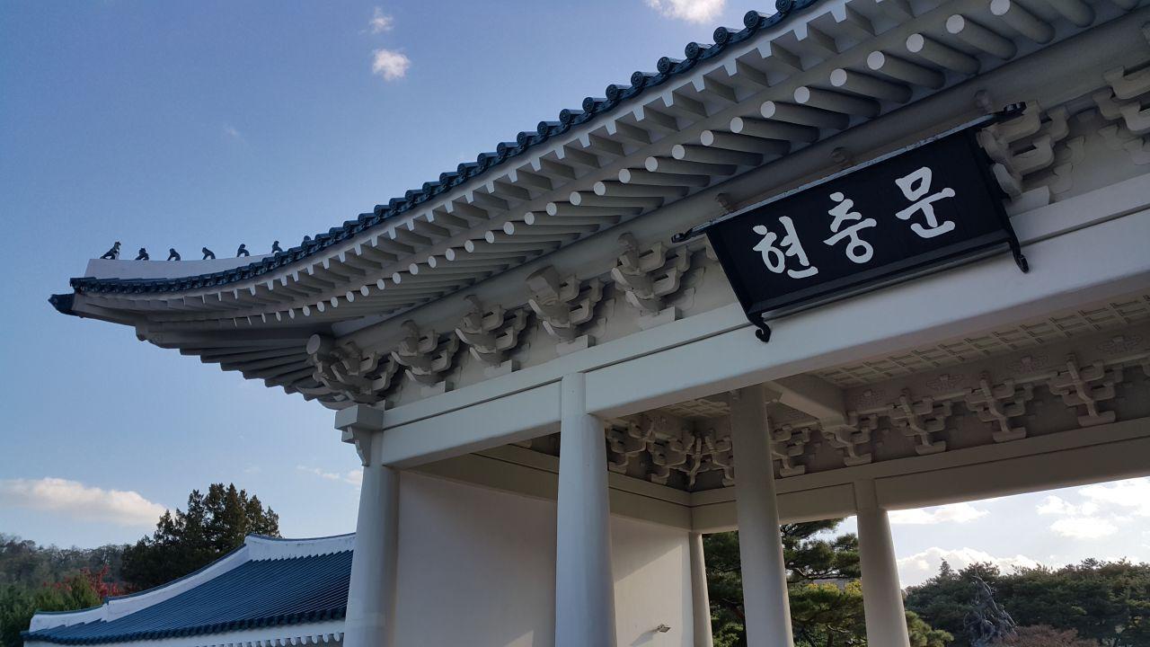 สถานที่ที่ควรเดินทางไปตามรถไฟใต้ดินสาย 4 (สายสีน้ำเงิน)~ เส้นทางการช็อปปิ้งยอดนิยมของคนเกาหลี!