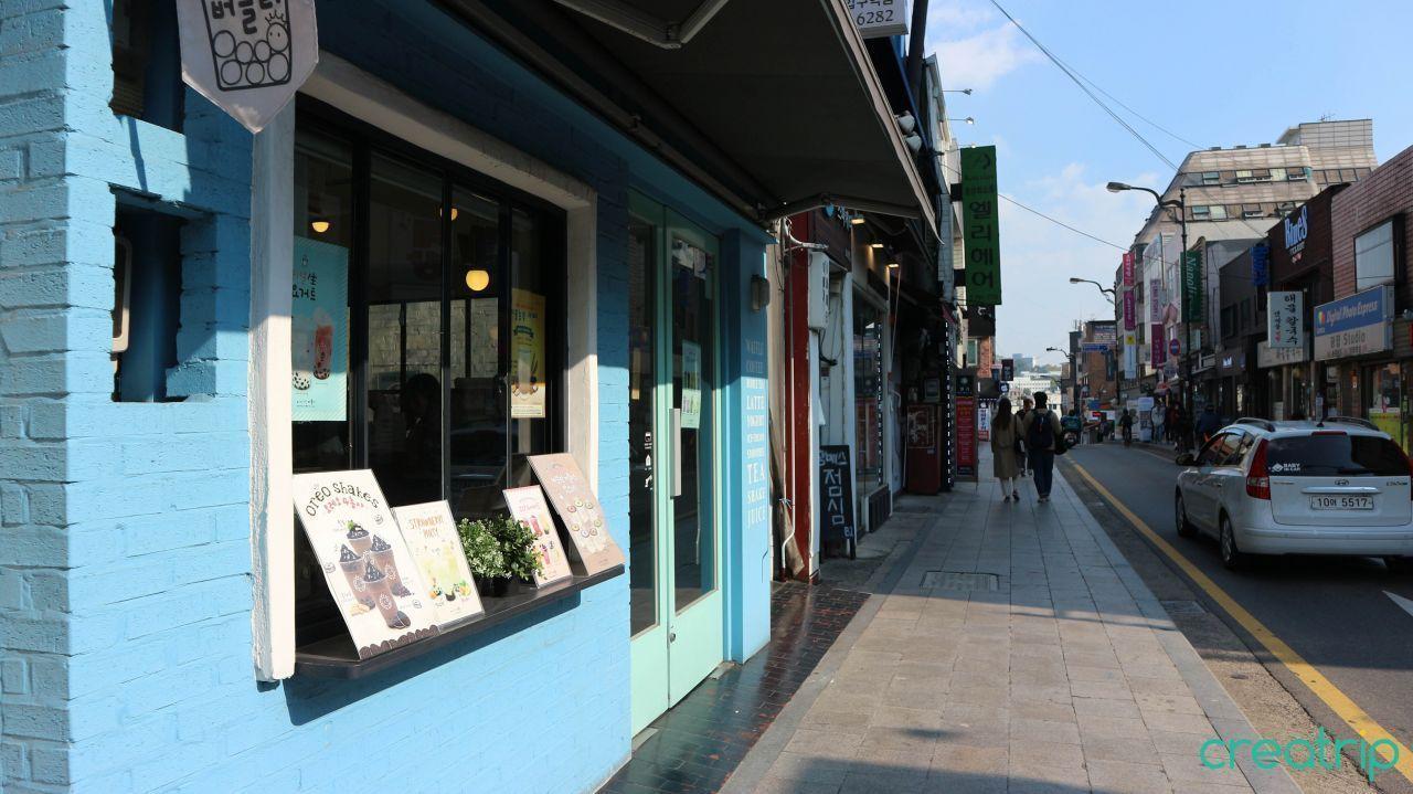 สถานที่ที่ควรเดินทางไปตามรถไฟใต้ดินสาย 4 (สายสีน้ำเงิน)~ เส้นทางการช็อปปิ้งยอดนิยมของคนเกาหลี!