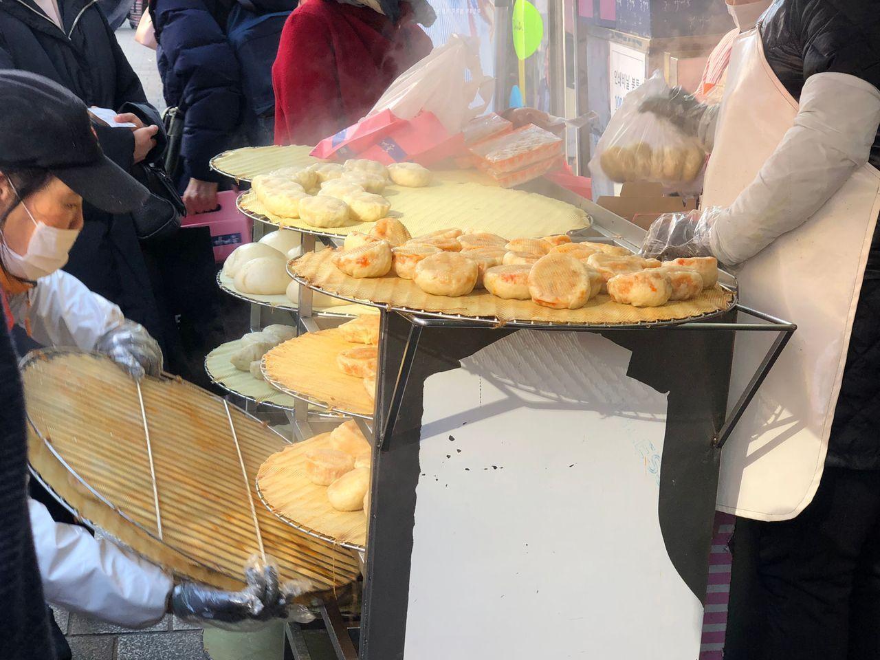 สถานที่ที่ควรเดินทางไปตามรถไฟใต้ดินสาย 4 (สายสีน้ำเงิน)~ เส้นทางการช็อปปิ้งยอดนิยมของคนเกาหลี!