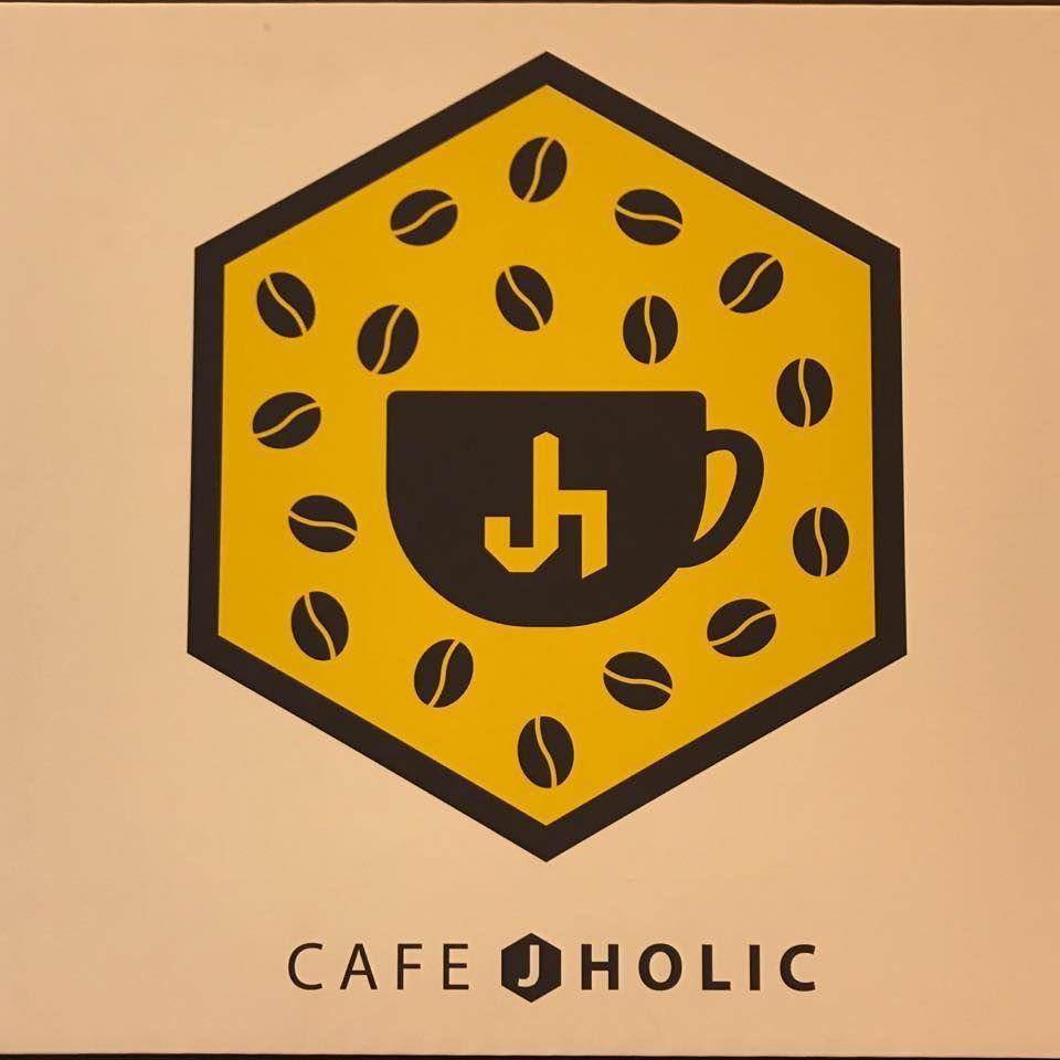 Cafe J Holic咖啡廳的商標設計，JYJ金在中所開的韓國必吃咖啡廳。