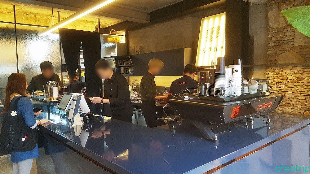 89Mansion咖啡廳裝潢，韓國演員李鐘碩開的咖啡廳，舒適祥和的用餐環境。