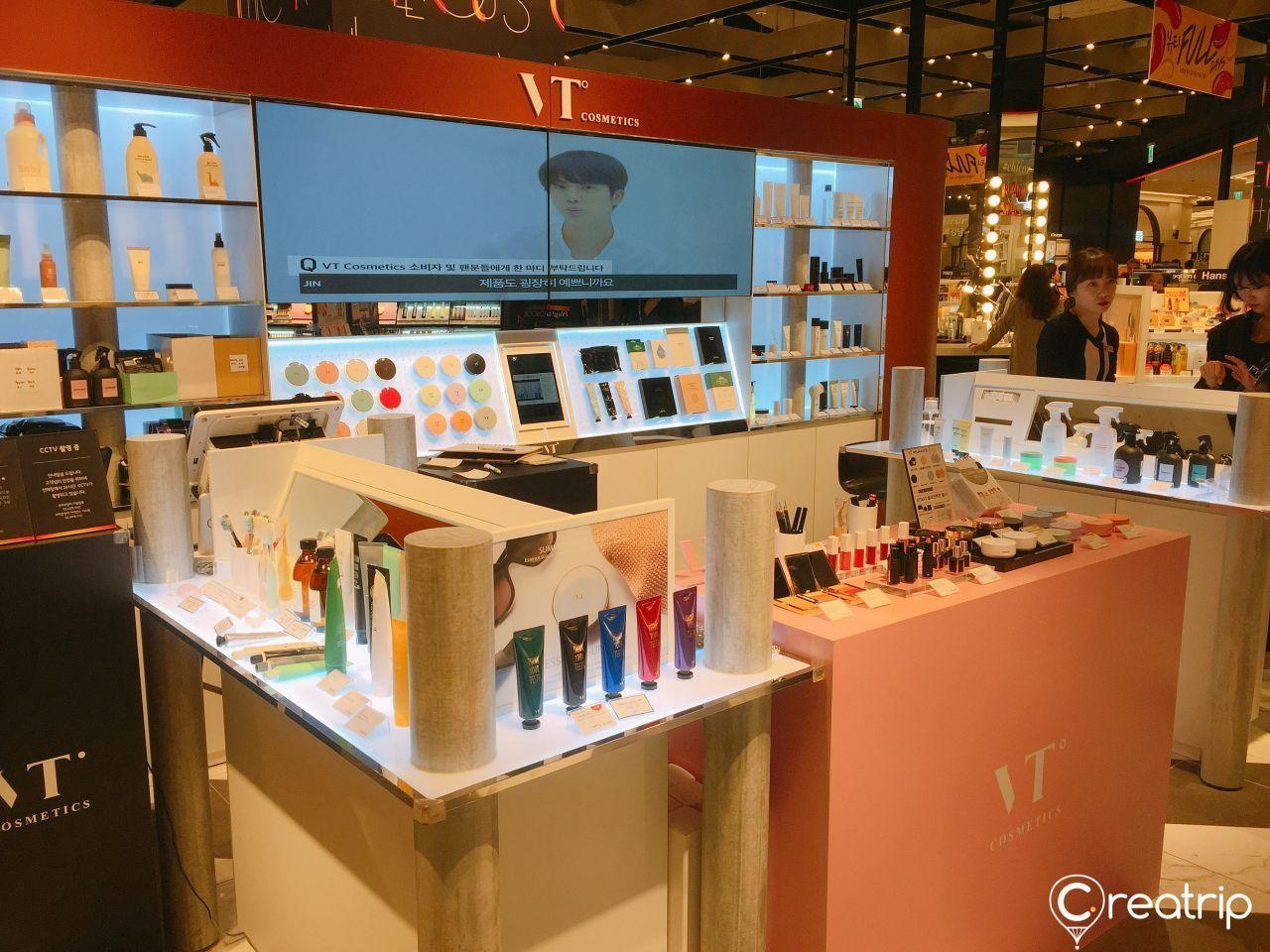 CHICOR内琳琅满目的美妆产品，汇聚了许多韩国本地和国际知名品牌。