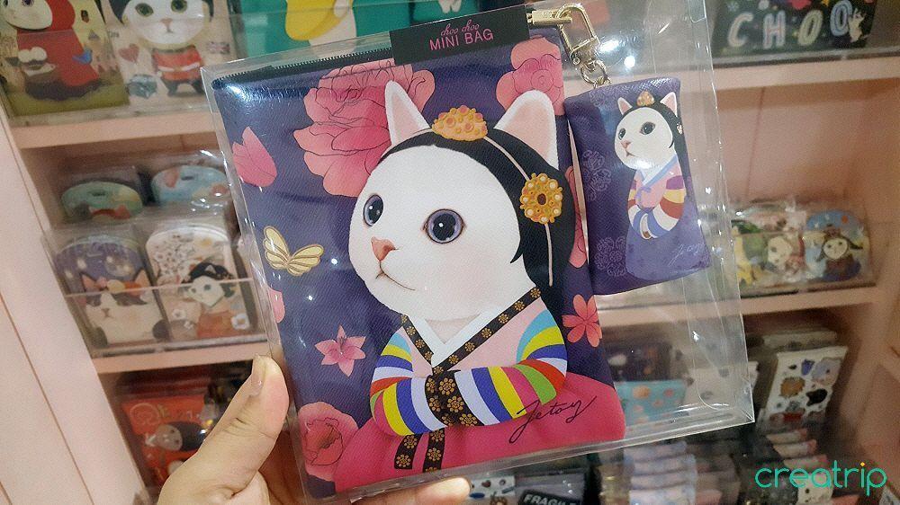 【Shopping in Korea】Enjoy Shopping and Food at Youngpoong Books & Kyobo Books at Gwanghwamun and Jongkak!