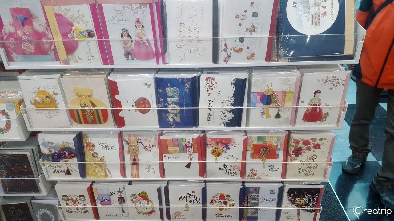 【Shopping in Korea】Enjoy Shopping and Food at Youngpoong Books & Kyobo Books at Gwanghwamun and Jongkak!