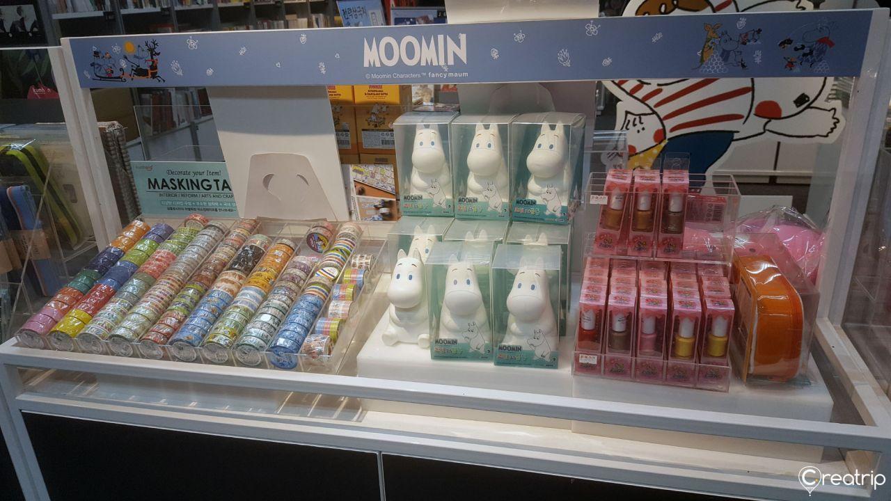 【Shopping in Korea】Enjoy Shopping and Food at Youngpoong Books & Kyobo Books at Gwanghwamun and Jongkak!