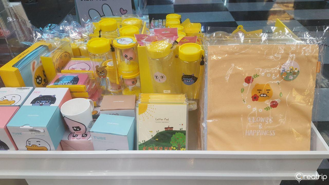 【Shopping in Korea】Enjoy Shopping and Food at Youngpoong Books & Kyobo Books at Gwanghwamun and Jongkak!