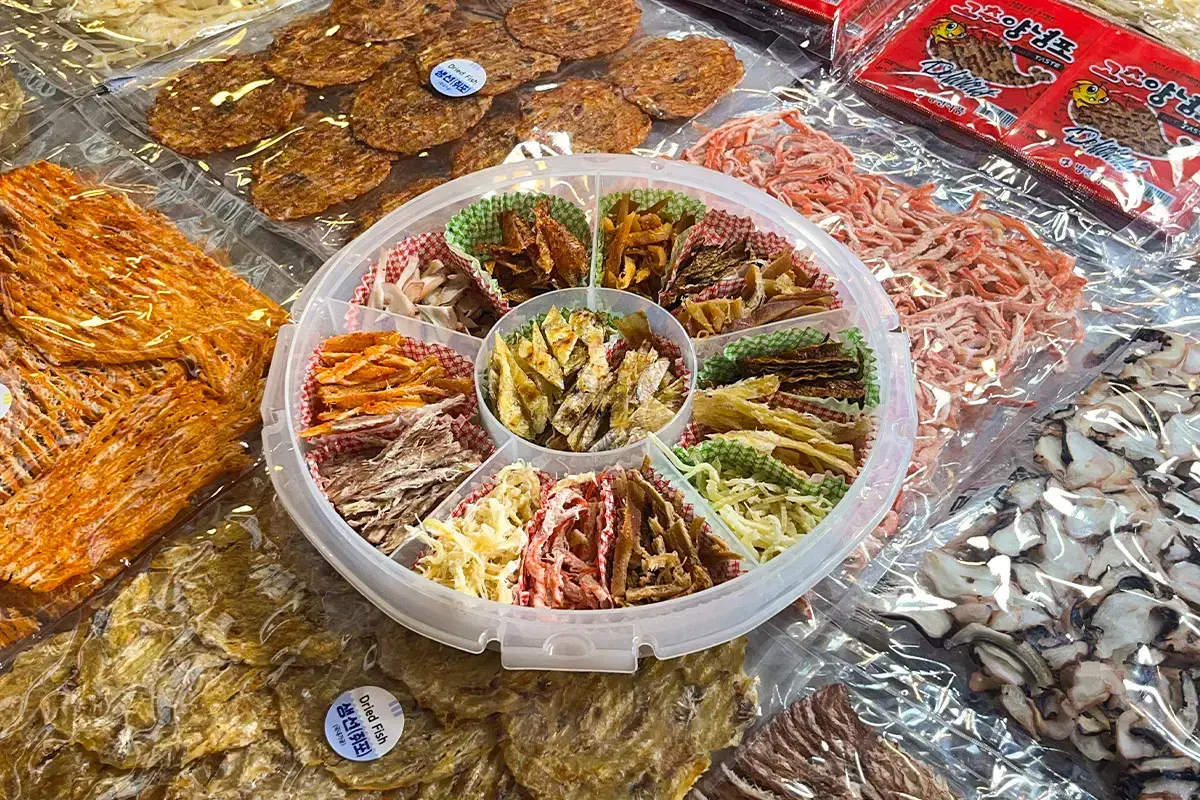 韓國手信 韓國旅行 韓國傳統市場 韓國零食 韓國傳統零食 首爾旅行 廣藏市場 新郎新娘 優惠券