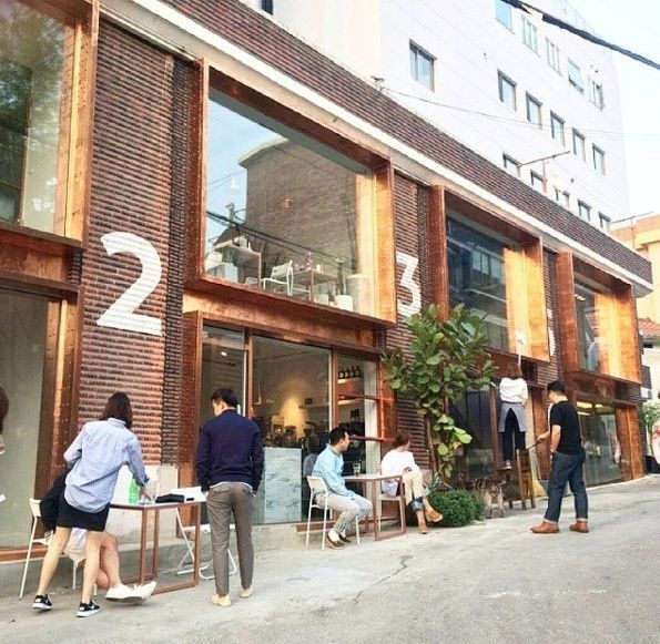 ソウル カフェ キョンリダンギル イテウォン ソウルイテウォン ソウルカフェ イテウォンカフェ 韓国ソウル ハンナム洞