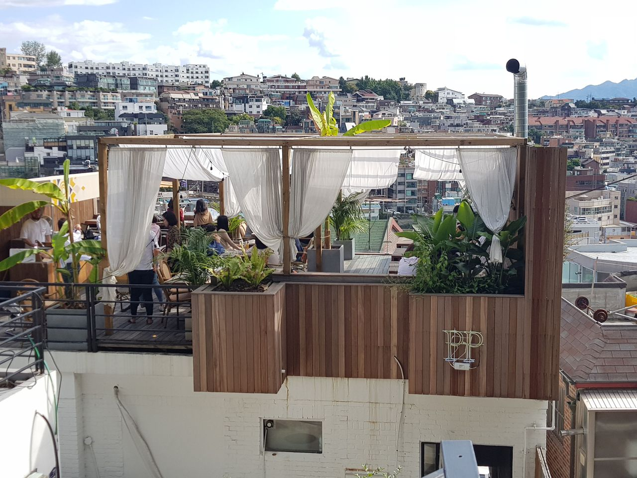 ソウル カフェ キョンリダンギル イテウォン ソウルイテウォン ソウルカフェ イテウォンカフェ 韓国ソウル ハンナム洞