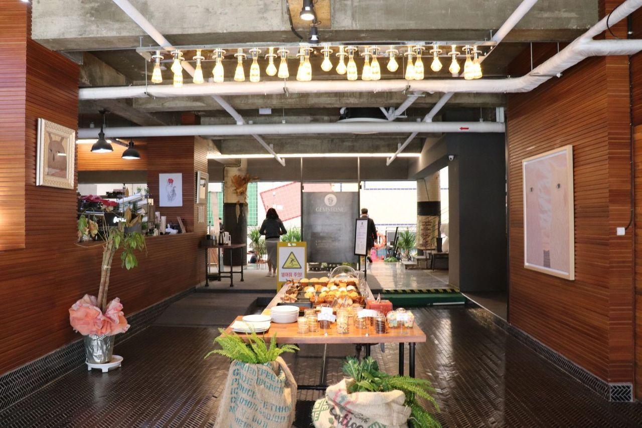 [Busan Cafes] Eight great cafe recommendations around Haeundae, Seomyeon, and Nampodong!