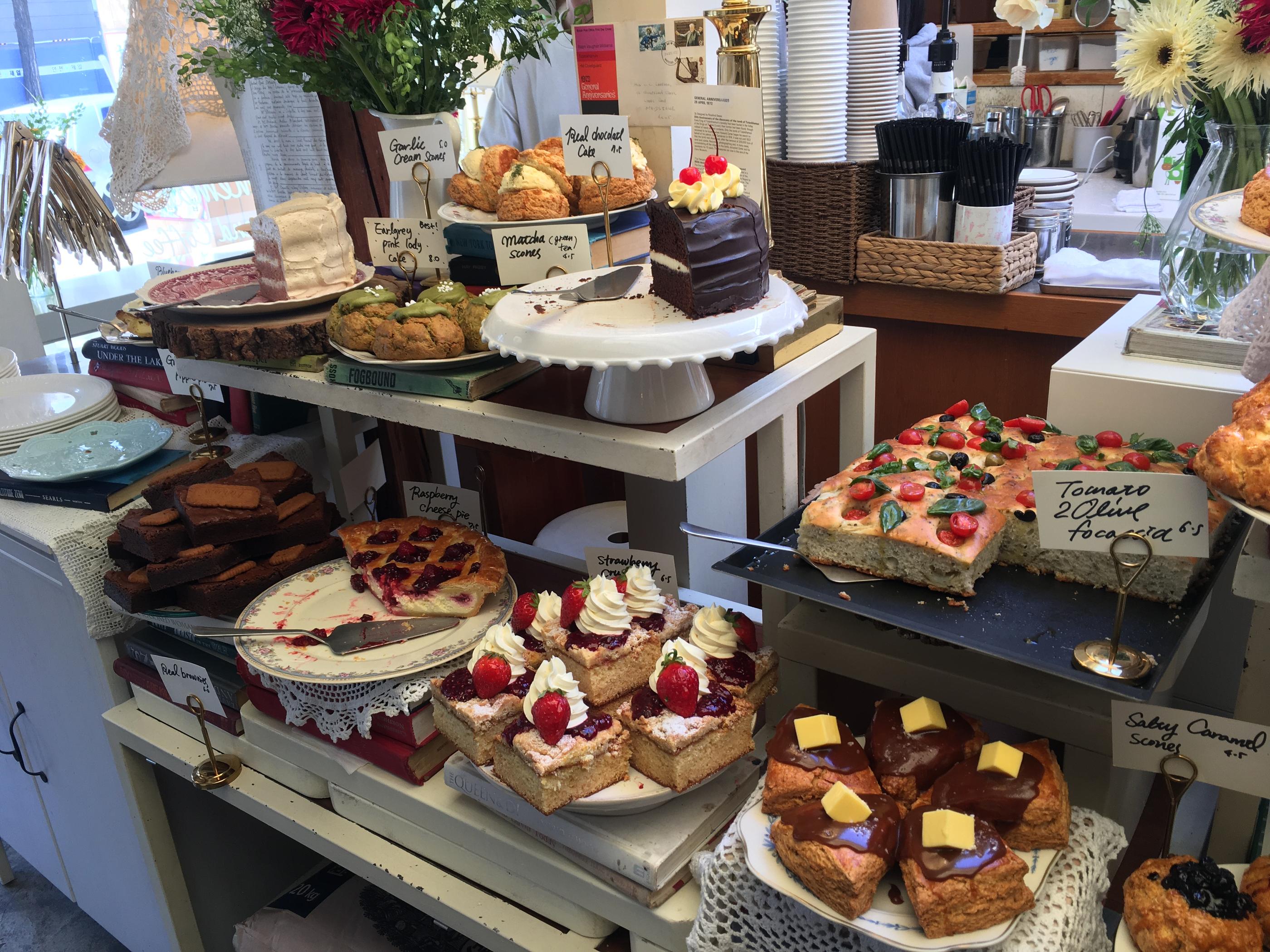 Almost Home Art Sonje Branch | Gyeongbokgung, A tranquil hanok cafe with traditional desserts, 2025 Updated List of Cafes around the Palace, Cafe recommendations, gyeongbokgung palace