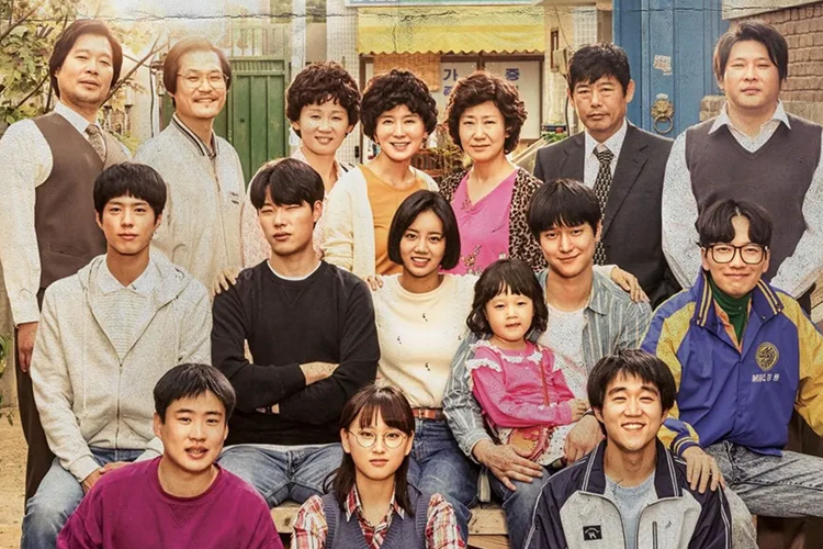 A group photo of friends or family, demonstrating the strong sense of togetherness and community in Korean culture.