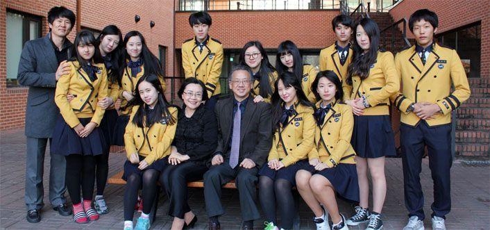 đồng phục học sinh hàn quốc trường trung học biểu diễn nghệ thuật seoul