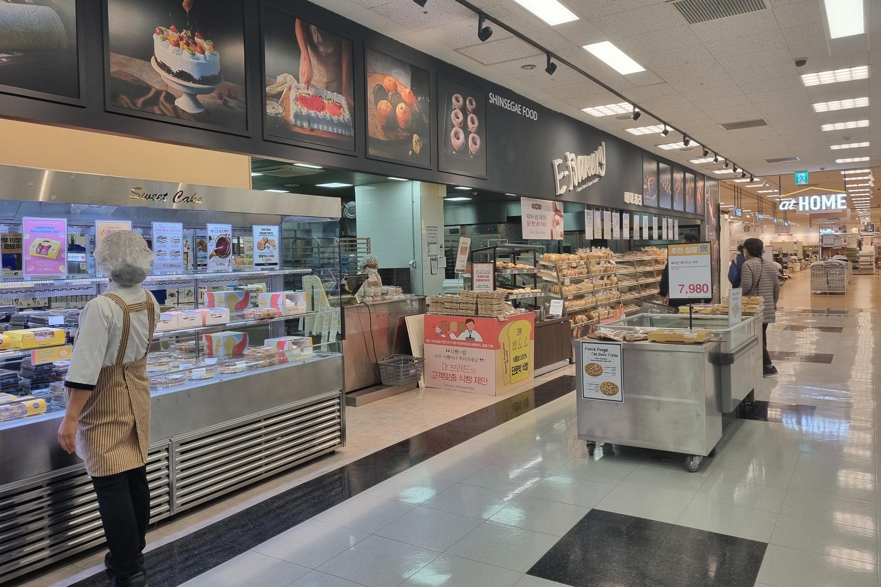 韓国旅行、韓国お土産、韓国ショッピング、韓国マート、韓国スーパー、emart、イーマート、ノーブランド、NoBrand、韓国巨大スーパー、韓国大型スーパー、永登浦店、永登浦、イーマート永登浦店、emart永登浦店、emartセルフレジ、韓国セルフレジ、セルフレジ、韓国お菓子、韓国食材、韓国ラーメン、永登浦タイムズスクエア、タイムズスクエア、韓国タイムズスクエア