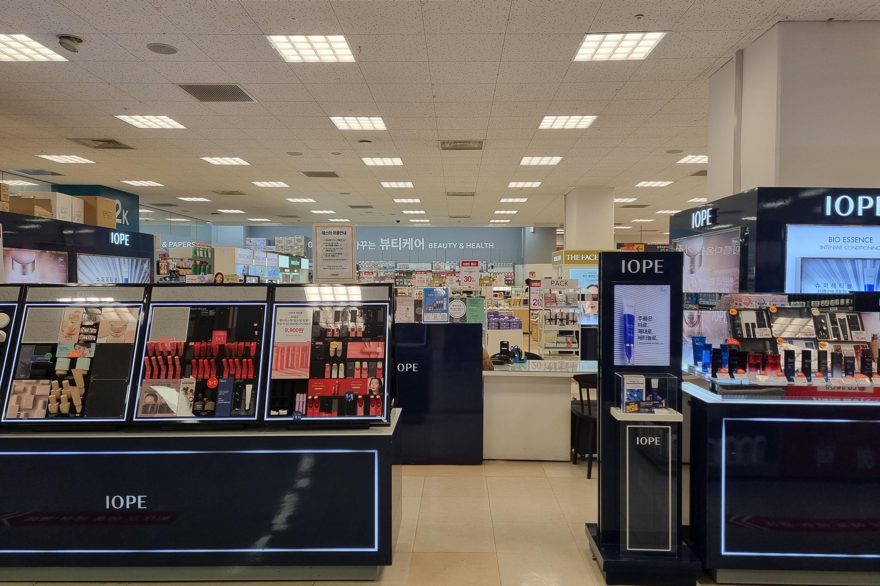 韓国旅行、韓国お土産、韓国ショッピング、韓国マート、韓国スーパー、emart、イーマート、ノーブランド、NoBrand、韓国巨大スーパー、韓国大型スーパー、永登浦店、永登浦、イーマート永登浦店、emart永登浦店、emartセルフレジ、韓国セルフレジ、セルフレジ、韓国お菓子、韓国食材、韓国ラーメン、永登浦タイムズスクエア、タイムズスクエア、韓国タイムズスクエア