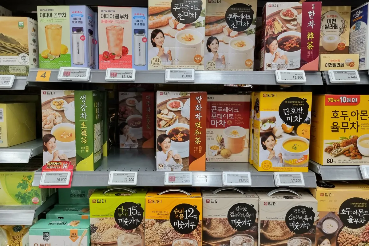 emart的茶品專區，各式韓國代表性茶葉和茶包