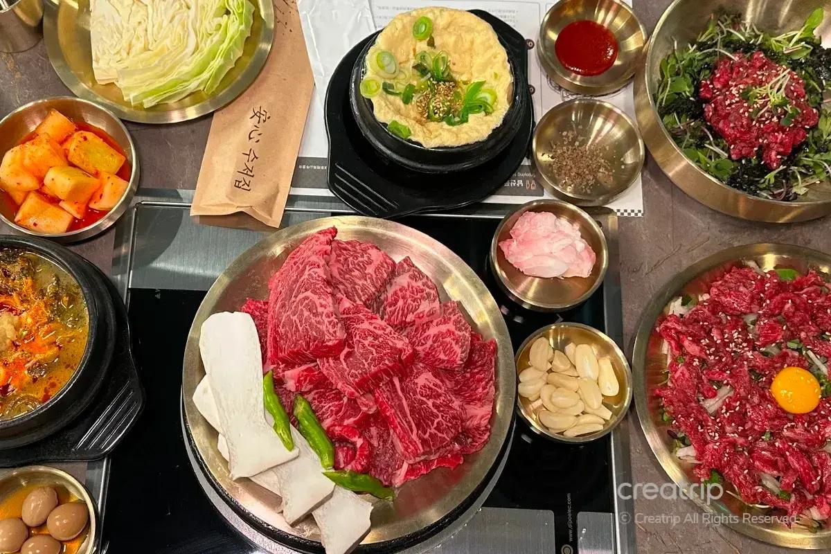 Hanwoo assorted platter and yukhoe at Namsan Sirloin in Myeongdong