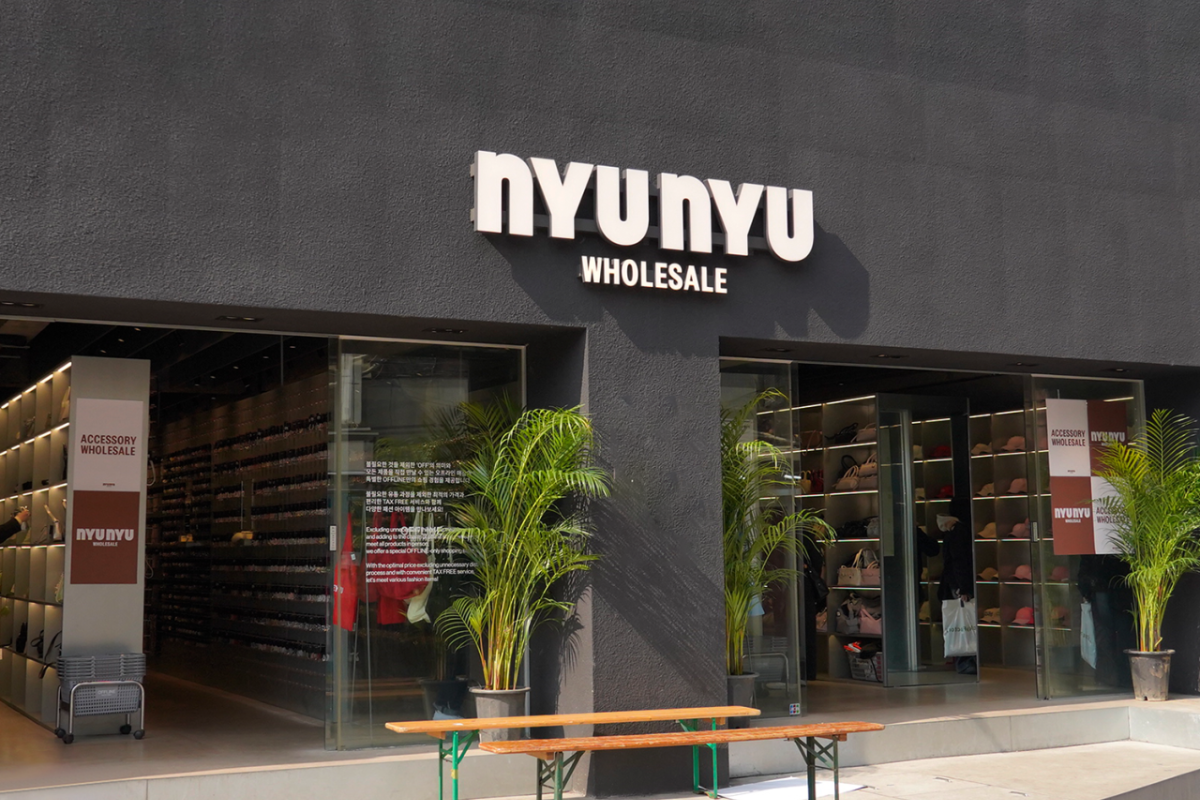 韓國必買 韓國購物 首爾購物 首爾平價飾品店 首爾飾品批發店 首爾飾品推薦 東大門 明洞 江南 弘大 NYUNYU 뉴뉴