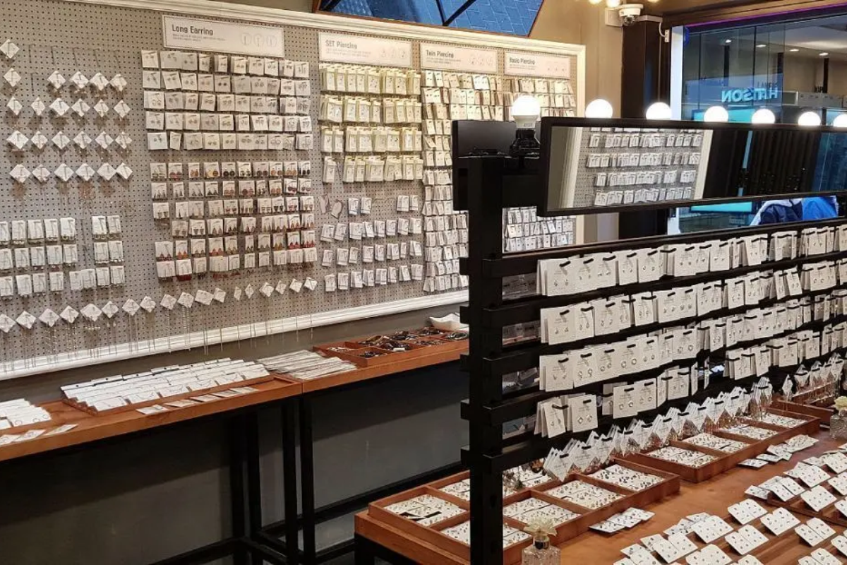 韓國必買 韓國購物 首爾購物 首爾平價飾品店 首爾飾品批發店 首爾飾品推薦 RED EYE