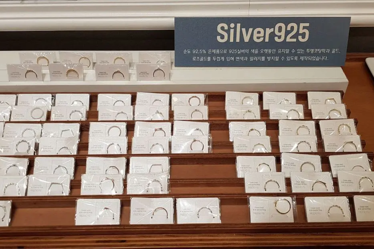 韓國必買 韓國購物 首爾購物 首爾平價飾品店 首爾飾品批發店 首爾飾品推薦 RED EYE