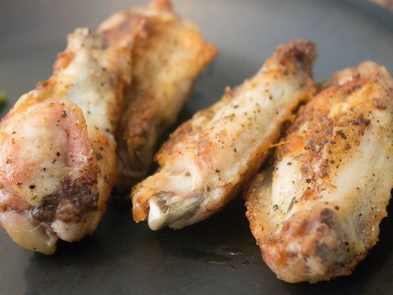 Cặp đôi không ăn cánh gà