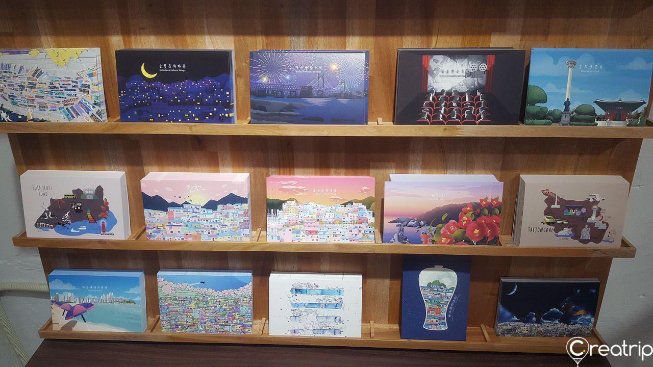 16 Must-Buy Korean Souvenirs | 2025 Korea Travel Guide - Korea (Creatrip)