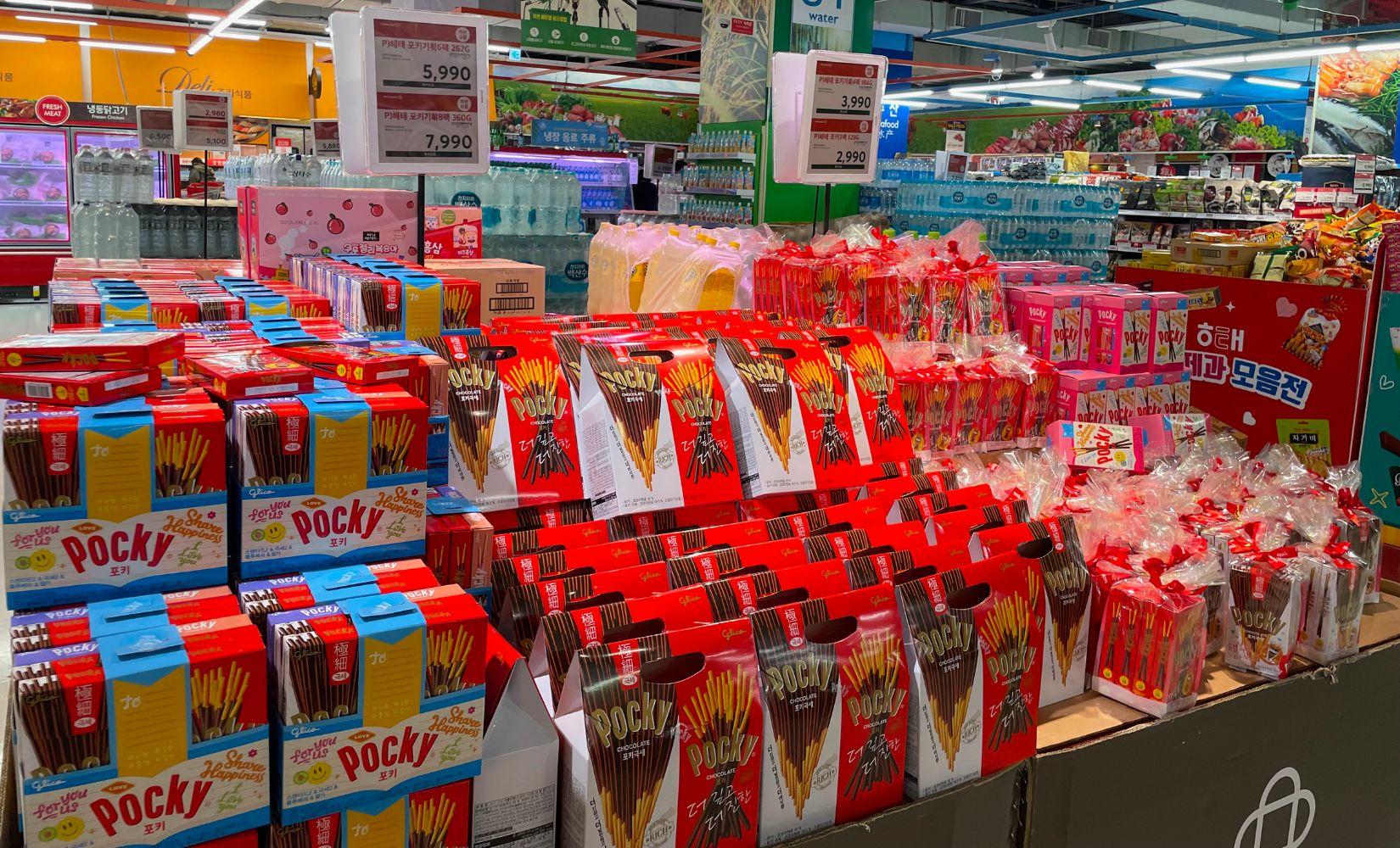 Homeplus chi nhánh Hapjeong: Địa chỉ mua quà khi du lịch Hàn ở gần Hongdae