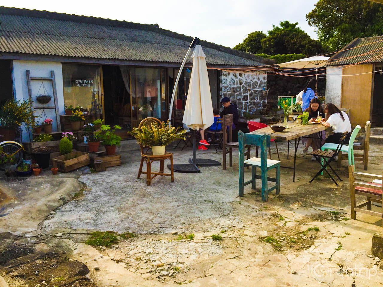 2025 Jeju Island Top 10 Cafe Recommendations