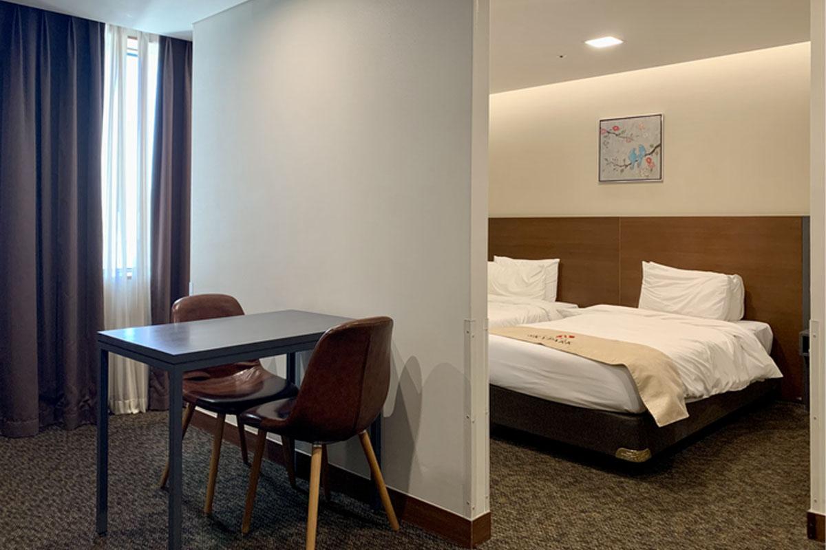 東大門地区のホテルの部屋内装、旅行者に便利な宿泊施設