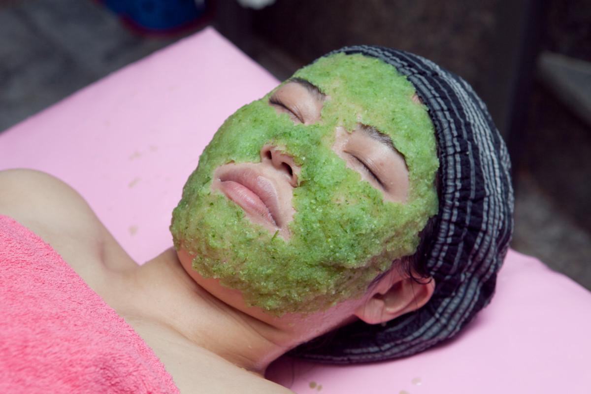 明洞花マッド汗蒸幕で体験できる天然泥パックの美容オプション