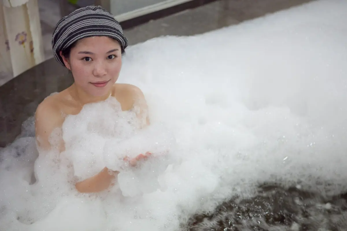 明洞花マッド汗蒸幕の内部美顔マスクの美容ケアオプション