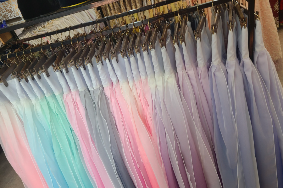 Beautiful Korean Princess Hanbok featuring delicate embroidery and silk fabric, perfect for photo shoots.