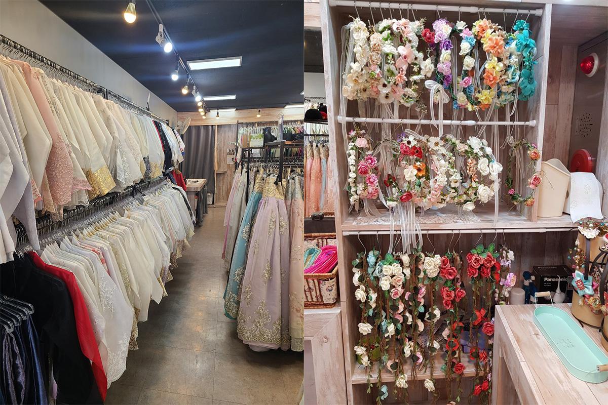 店內陳列的多款精美頭飾,顧客可以根據不同的韓服設計自由搭配,增加穿搭的趣味性.