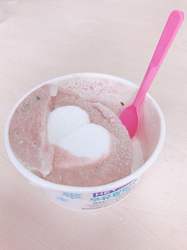 우유 팥빙수 아이스크림 - 대만어로 "韓國CU便利商店紅豆牛奶冰"