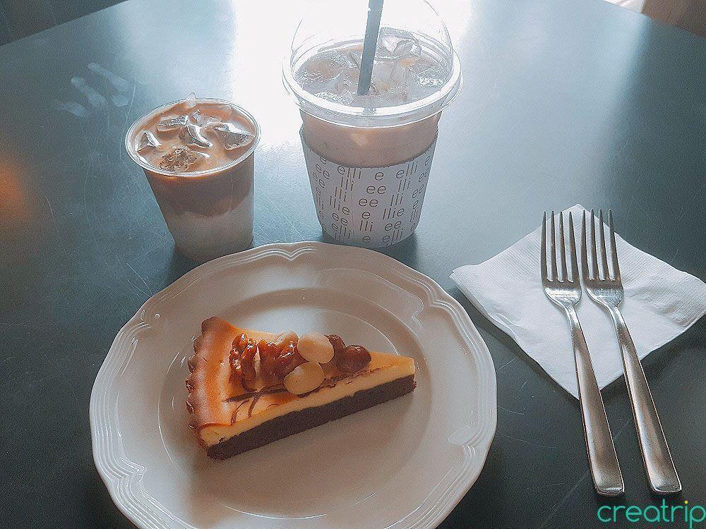 ELLIE咖啡廳招牌早午餐與餐點擺盤，精美且高人氣