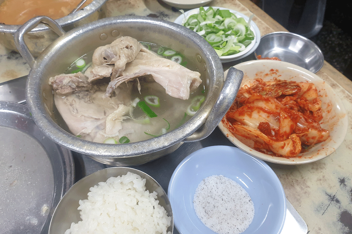 韓国、韓国旅行、韓国観光、ソウル、ソウル旅行、韓国グルメ、ソウルグルメ、乙支路、ウルチロ、ヒップチロ、韓国料理、現地人、マッチブ、ポチャ、老舗