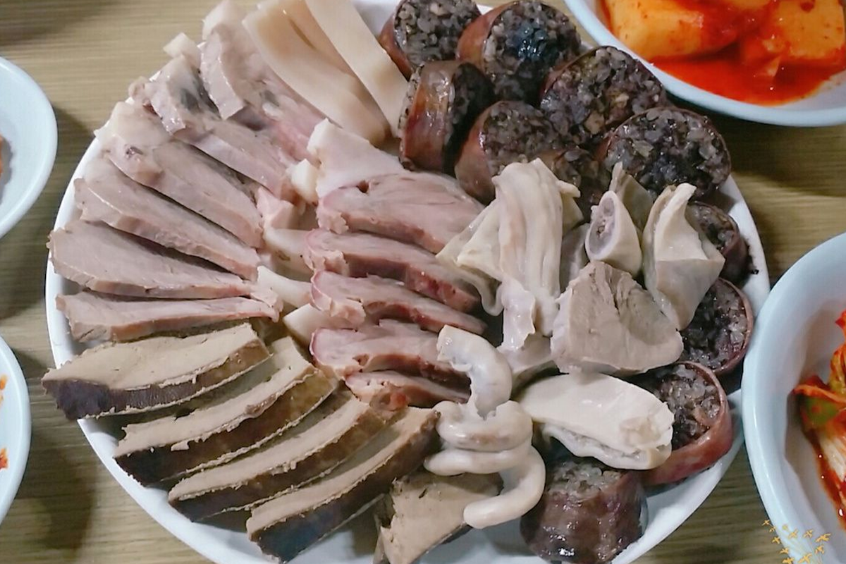 韓国、韓国旅行、韓国観光、ソウル、ソウル旅行、韓国グルメ、ソウルグルメ、乙支路、ウルチロ、ヒップチロ、韓国料理、現地人、マッチブ、ポチャ、老舗