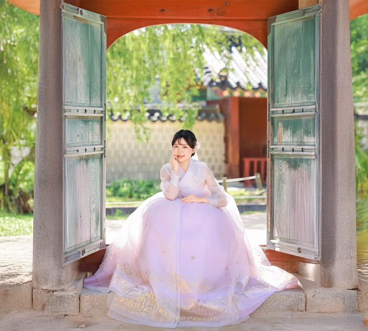 Haewadal Hanbok | Gyeongbokgung Hanbok Rental