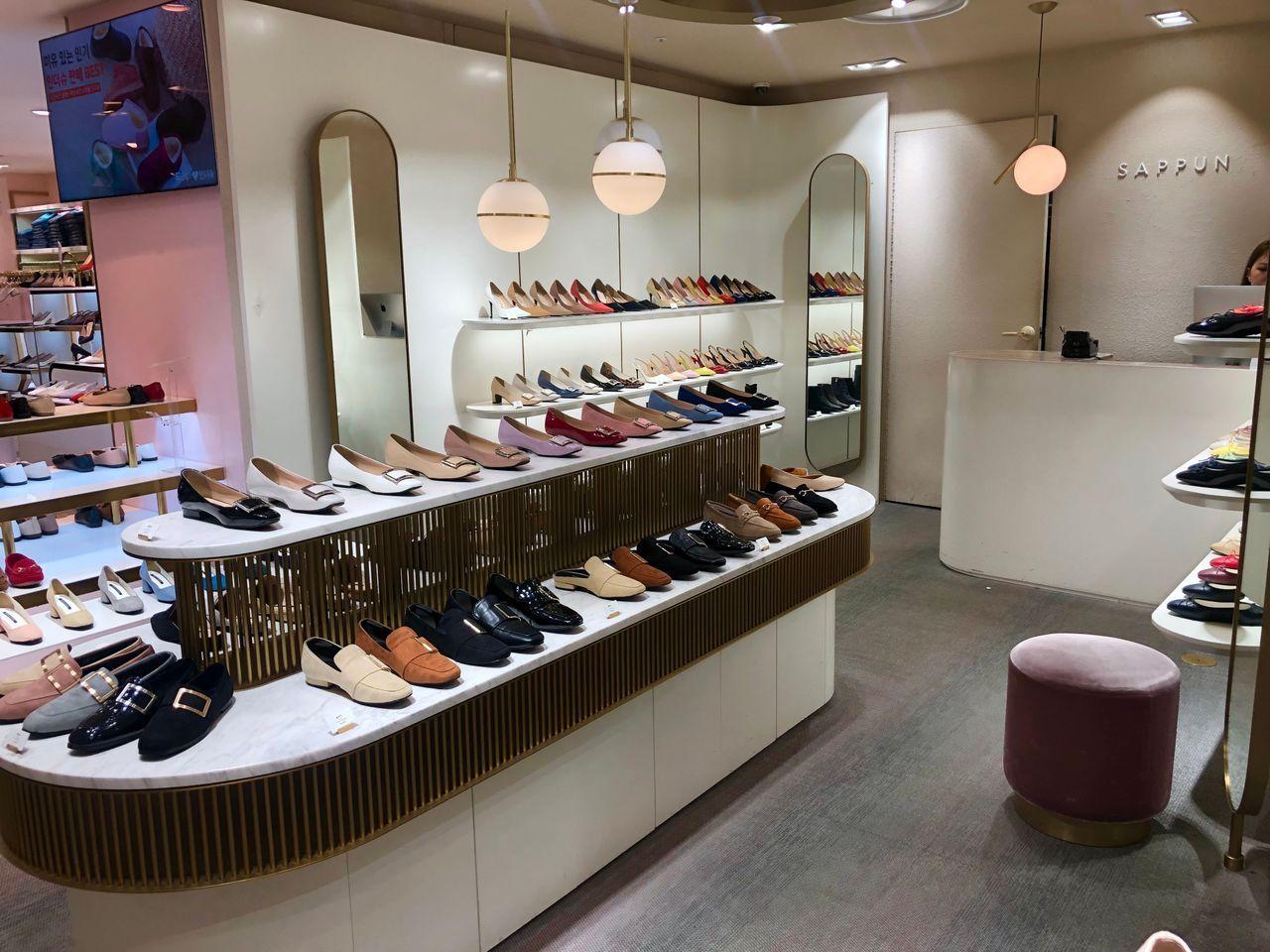 womens dress shoe stores near me