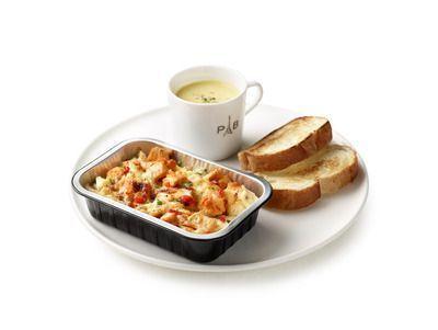 Paris Baguette Cheese Roast Chicken Set - A meal set with savory cheese, roast chicken, and sides, priced at 8,000 Korean Won.