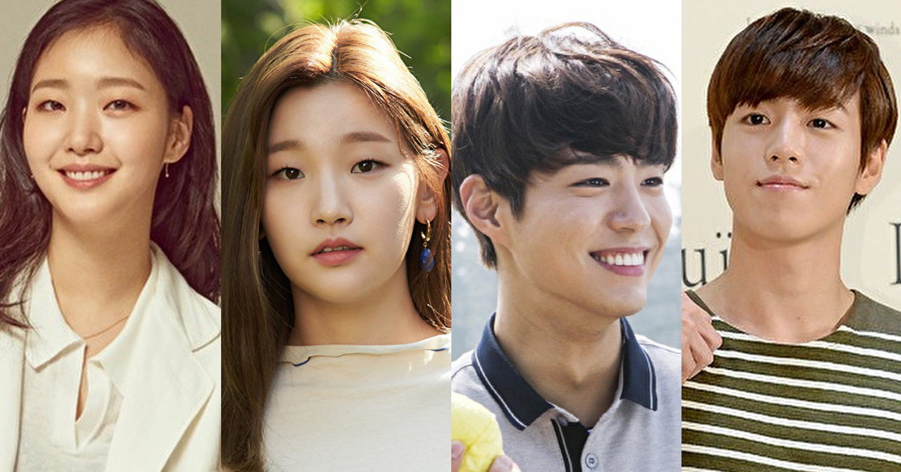 夜市中掛著五顏六色的裝飾、商家的攤位，和來來往往的人羣，顯現夜市的賣場和滿滿的活力。