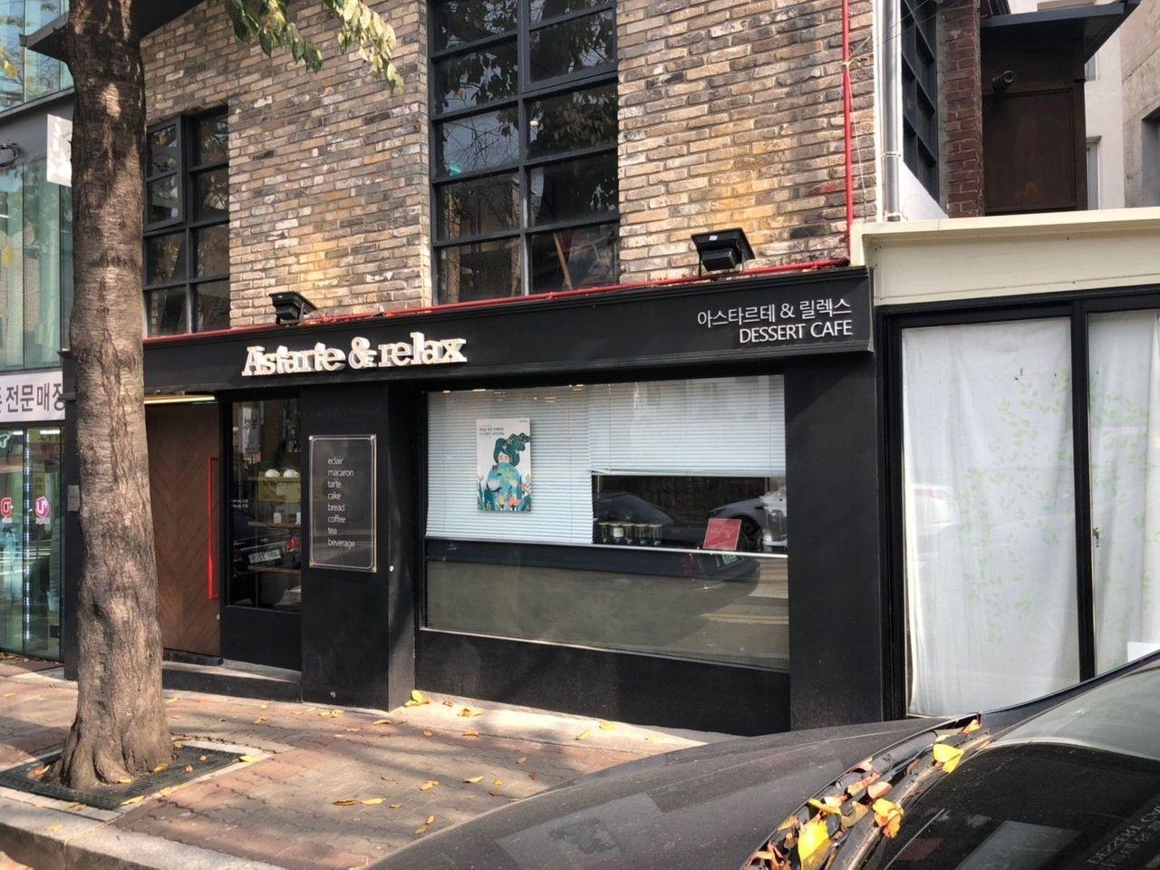 Insider's Guide and Tips for Gyeongbokgung and Seochon Village: Guide and tips completely by local insider! Discover places with no crowds around the most crowded Gyeongbokgung！