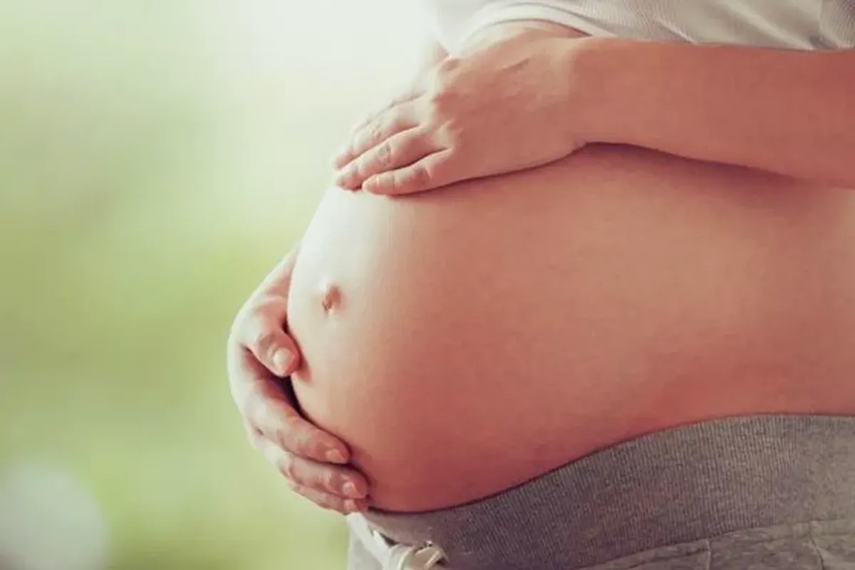 Image depicting the decline in South Korea's population from 2019 to 2021.