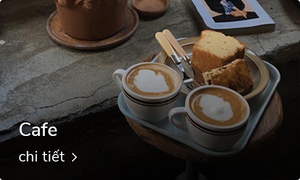 Những tách cà phê nóng cùng bánh trên bàn cafe ở Quận Seongsudong, nơi nổi tiếng với các quán cafe độc đáo.