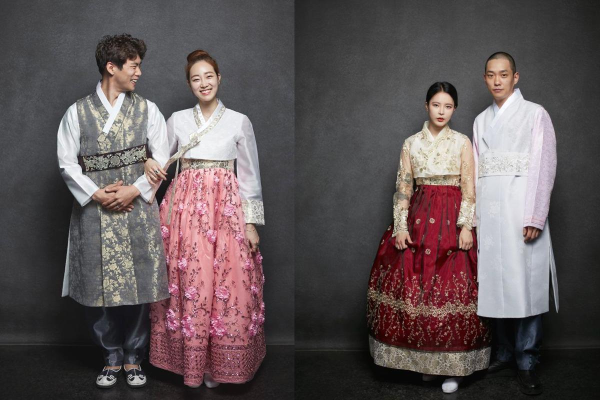 兩對身穿華麗韓服的情侶正在拍攝婚紗照，展示韓服的華麗細節與浪漫。」