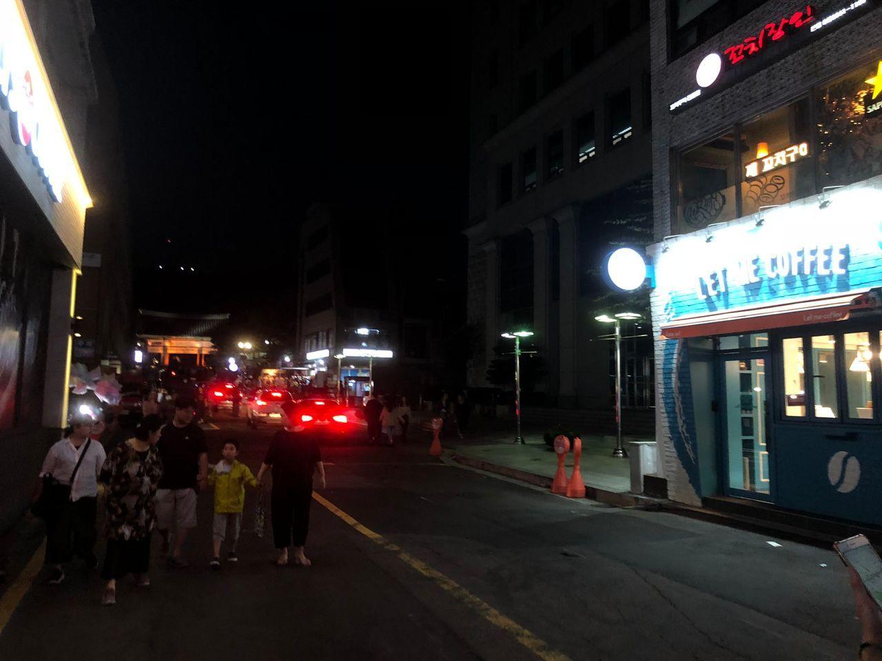 Want to visit Korean style night market? Visit 1890 Namsan Valley Night Marekt!
