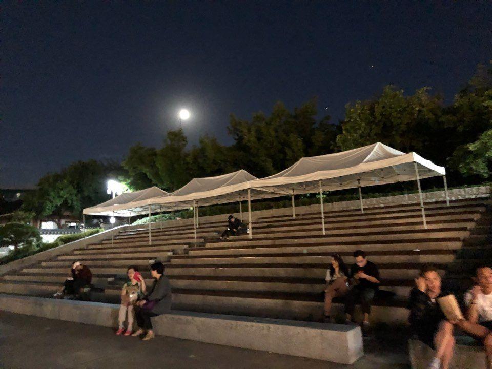 Want to visit Korean style night market? Visit 1890 Namsan Valley Night Marekt!